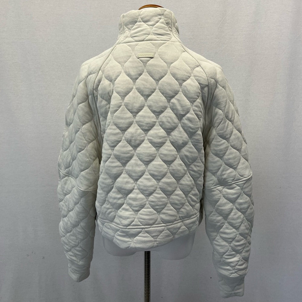 Lululemon Beige Cream Long Sleeve Scuba Oversized Quilted 1/2 Zip Top Sz. M/L - Picture 5 of 8